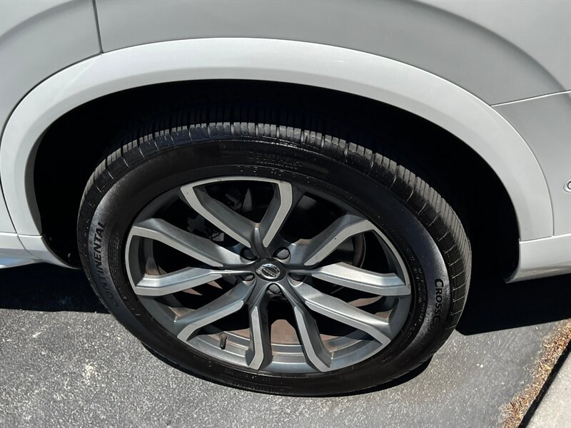 Used 2018 Volvo XC90 T5 Momentum w/ Convenience Package AWD/4WD image 14