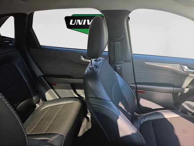 Used 2025 Ford Escape SE FWD image 27