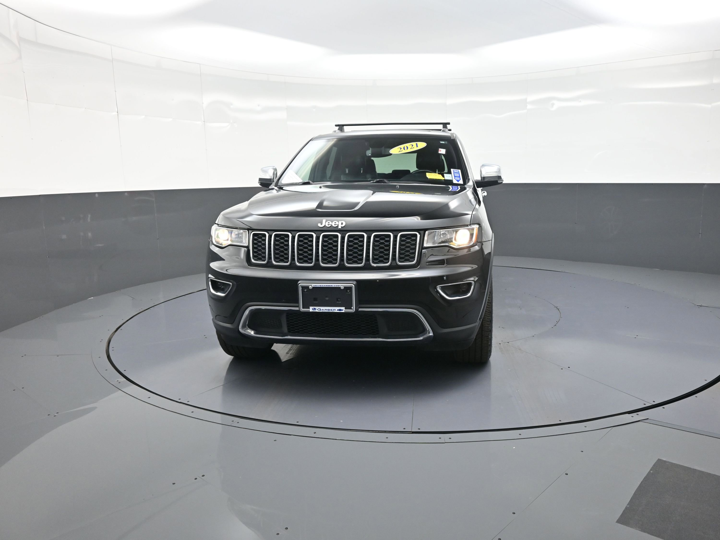 Used 2021 Jeep Grand Cherokee Limited w/ Trailer Tow Group IV image 8