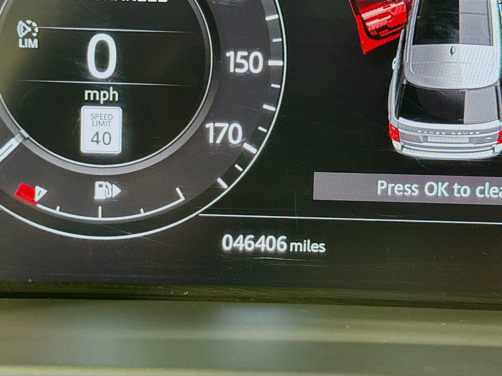 Used 2018 Land Rover Range Rover Long Wheelbase Autobiography image 12