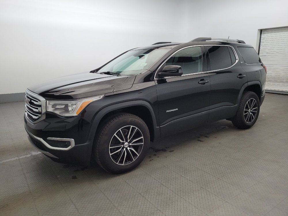 Used 2019 GMC Acadia SLT w/ LPO, Cargo Package FWD image 2
