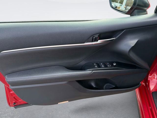 Used 2019 Toyota Camry XSE image 19