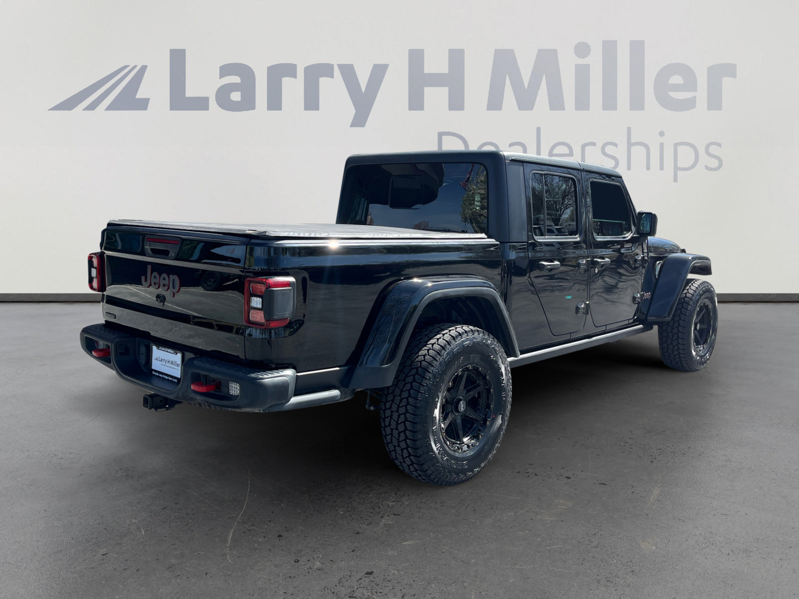 Used 2022 Jeep Gladiator Rubicon w/ LED Lighting Group image 5