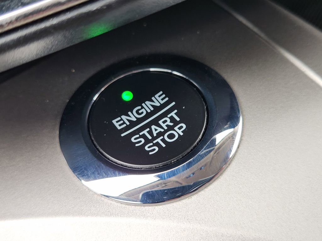 Used 2021 Ford Explorer XLT w/ Equipment Group 202A image 20