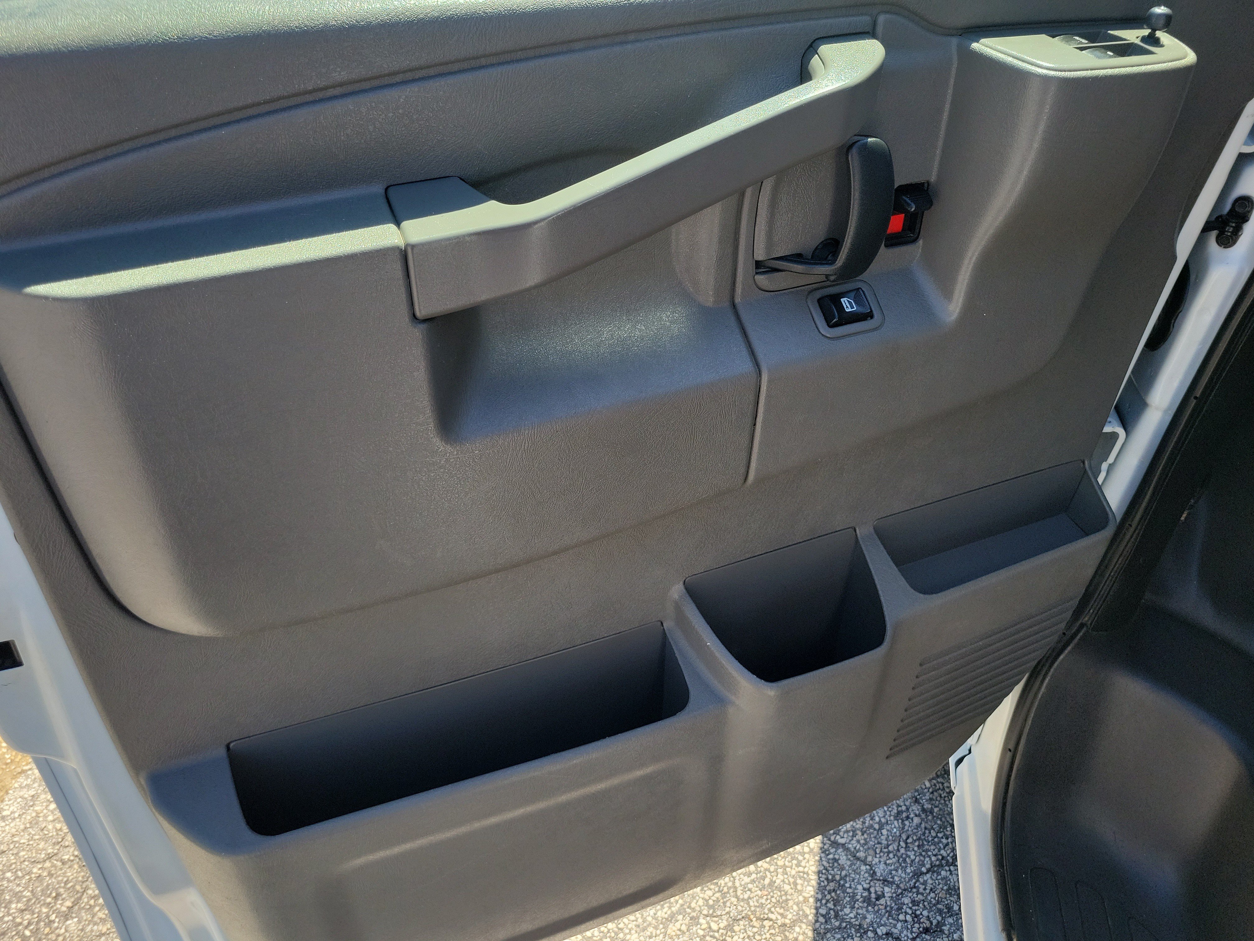 Used 2023 Chevrolet Express 3500 LS RWD image 18