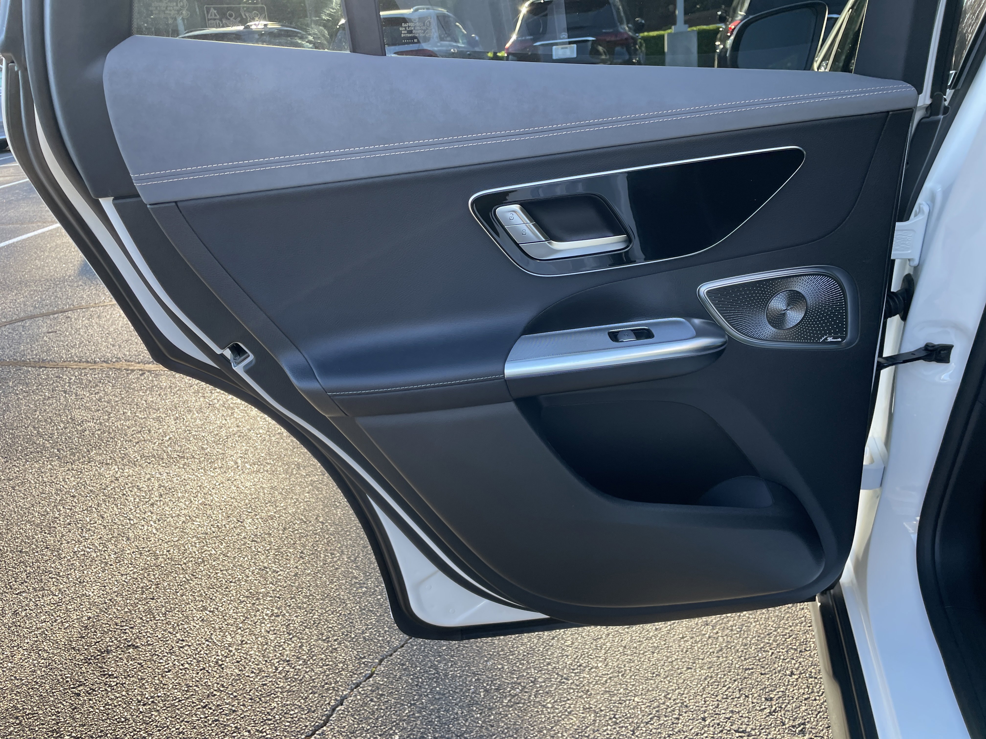 New 2026 Mercedes-Benz EQE 320 4MATIC SUV image 33