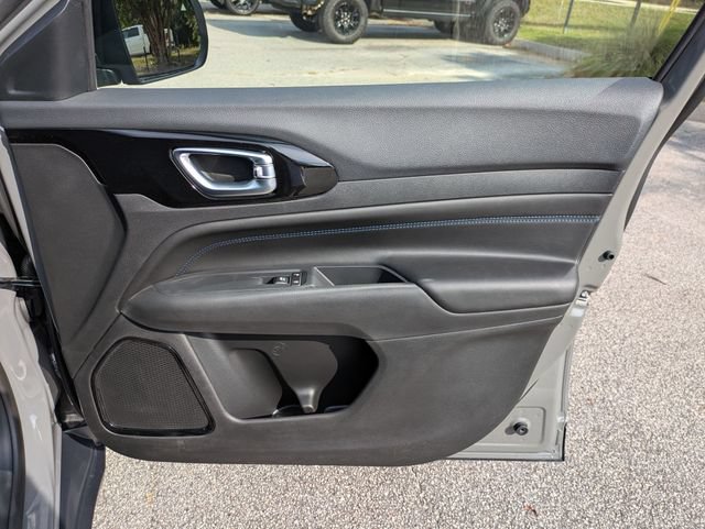 New 2026 Jeep Compass Latitude AWD/4WD image 31