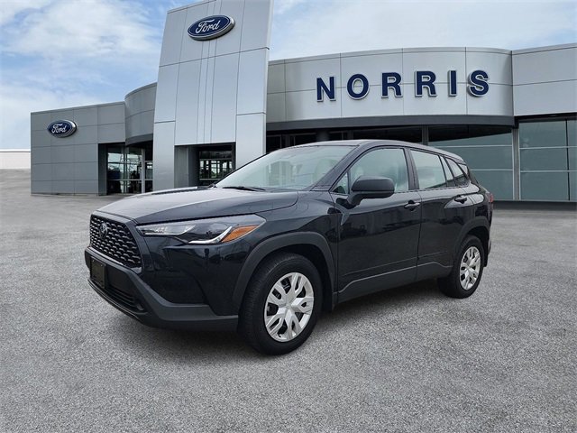 Used 2024 Toyota Corolla Cross L image 2