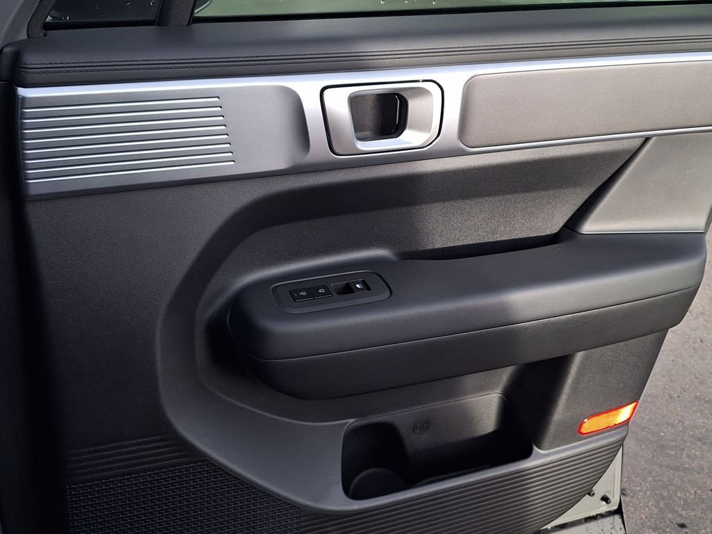 Used 2024 Hyundai Santa Fe SE image 27