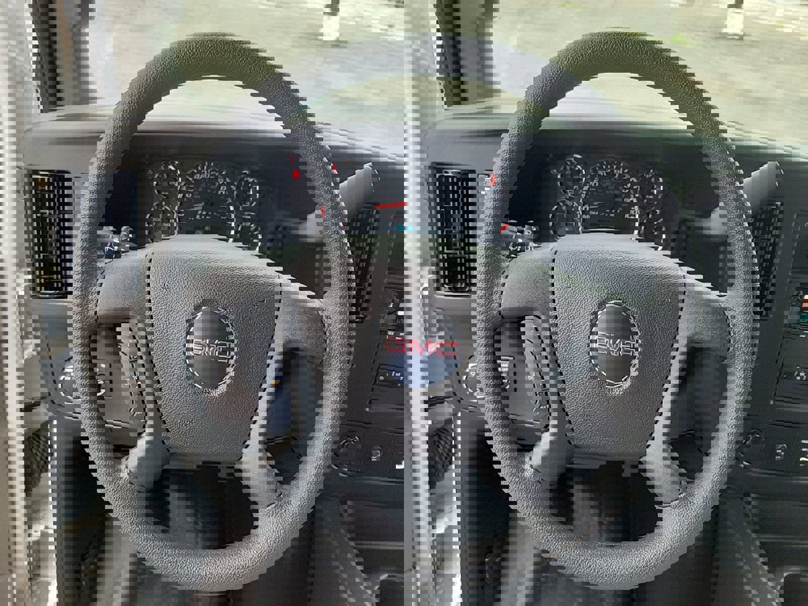 New 2025 GMC Savana 3500 w/ Power Convenience Package RWD image 17