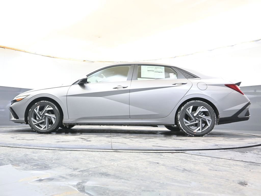 New 2026 Hyundai Elantra Limited image 42