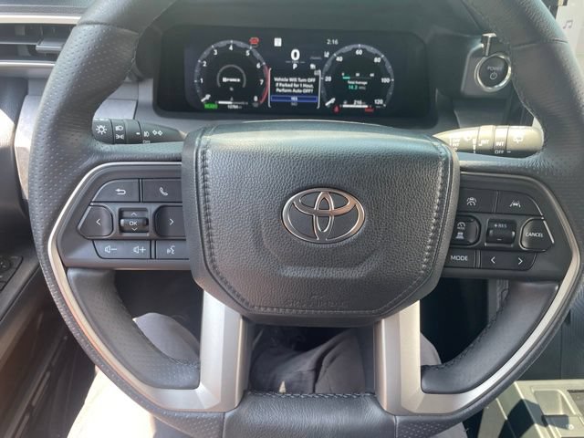 Used 2025 Toyota 4Runner Trailhunter AWD/4WD image 16