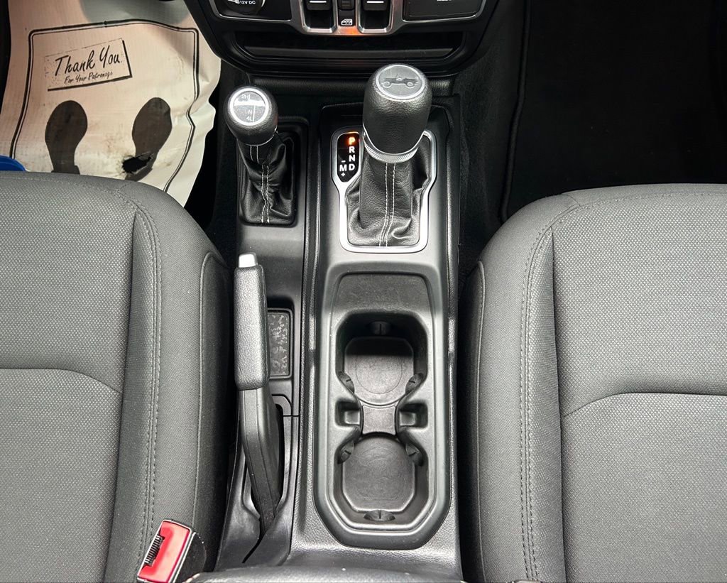 Used 2020 Jeep Wrangler Unlimited Sahara w/ Uconnect 4C Nav & Sound Group image 7
