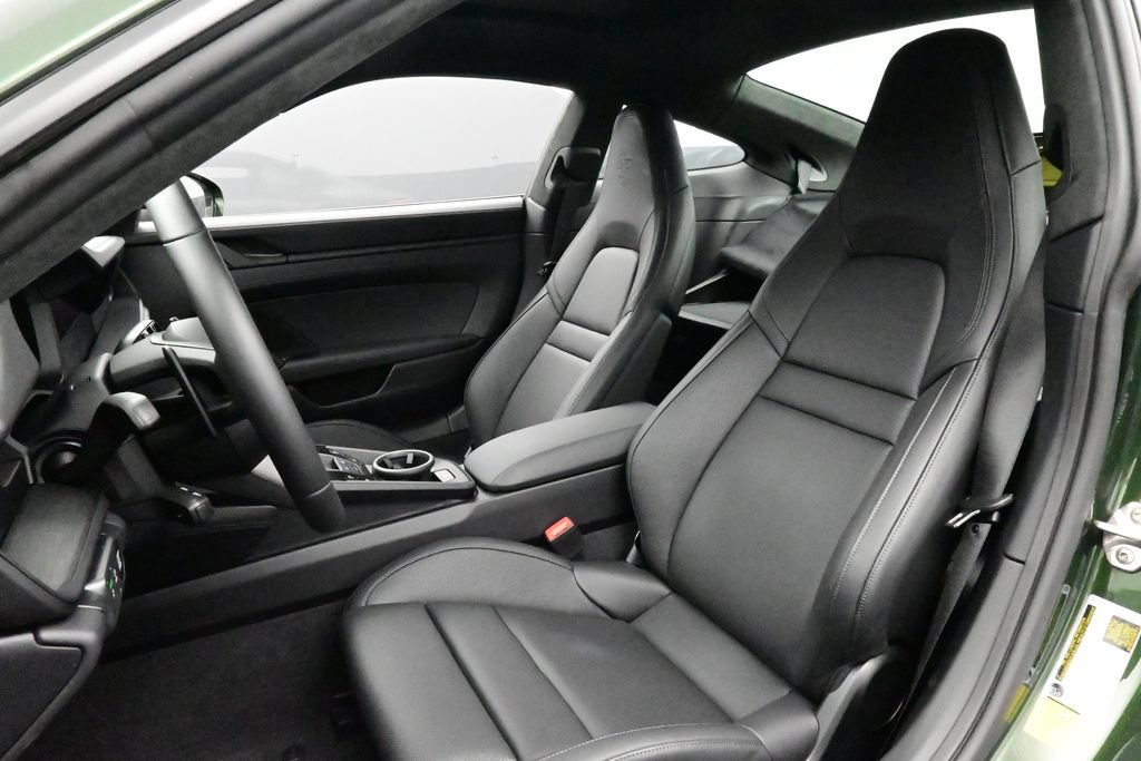 Certified 2026 Porsche 911 Carrera 4 GTS w/ Premium Package AWD/4WD image 5