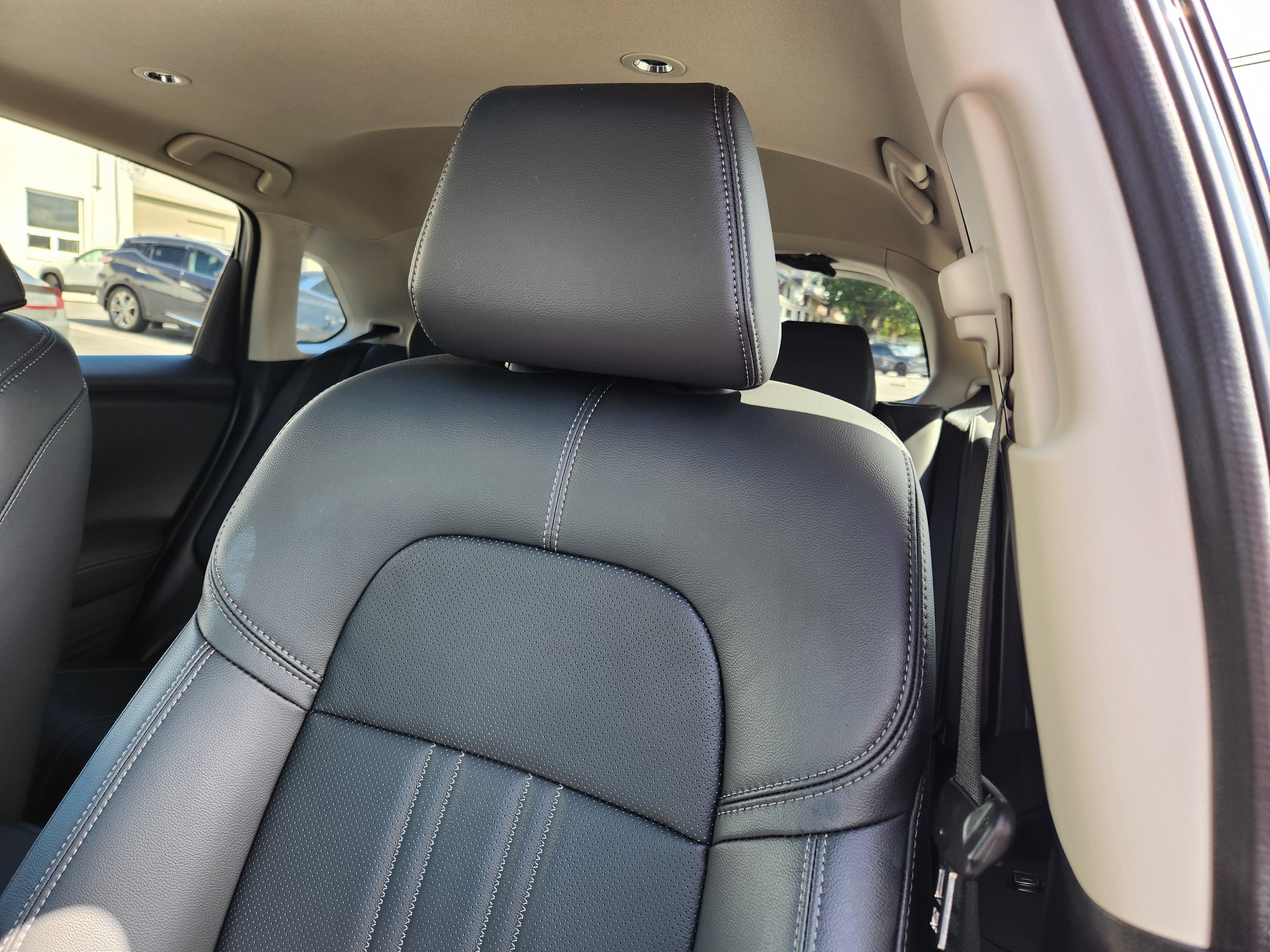 Certified 2024 Honda HR-V EX-L image 11