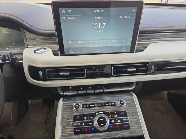 Used 2020 Lincoln Aviator Black Label Grand Touring w/ Class IV Trailer Tow Package image 13