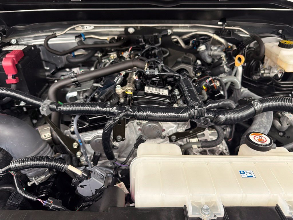 Certified 2025 Toyota Tacoma SR5 AWD/4WD image 39