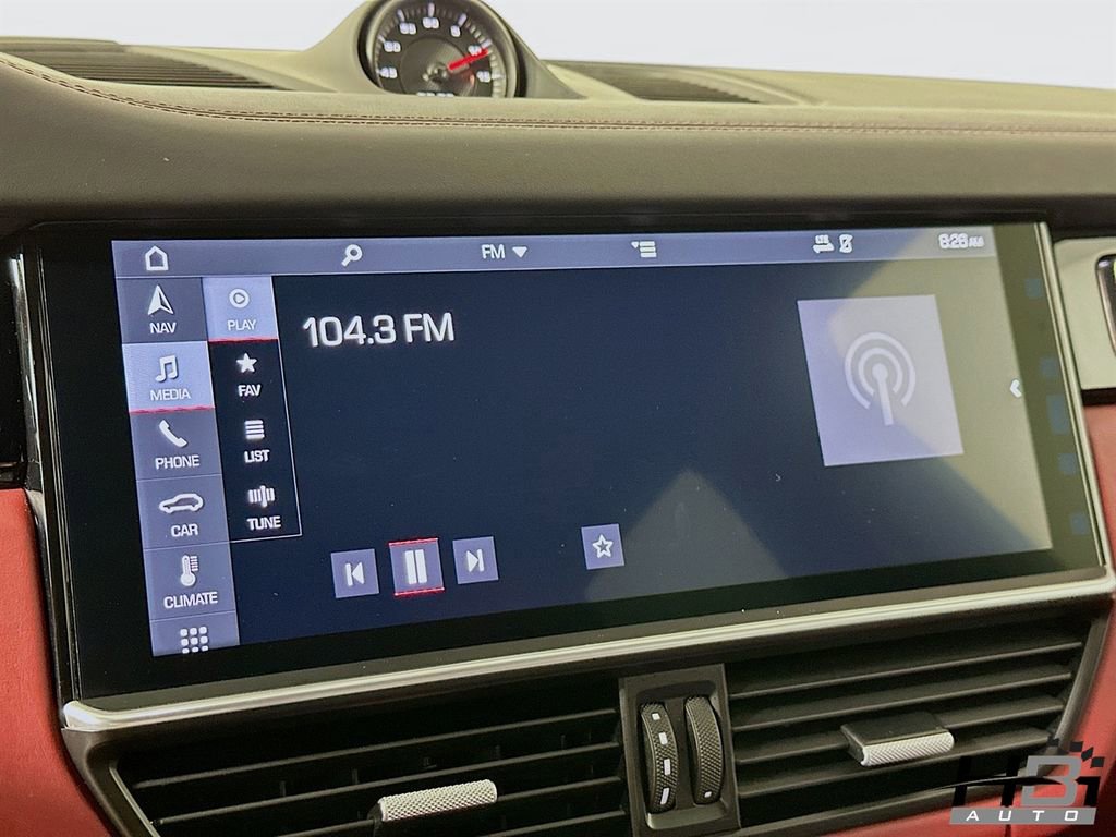 Used 2019 Porsche Cayenne Turbo AWD/4WD image 12