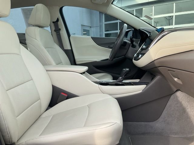 Used 2019 Chevrolet Malibu Premier w/ Sun and Wheel Package image 20