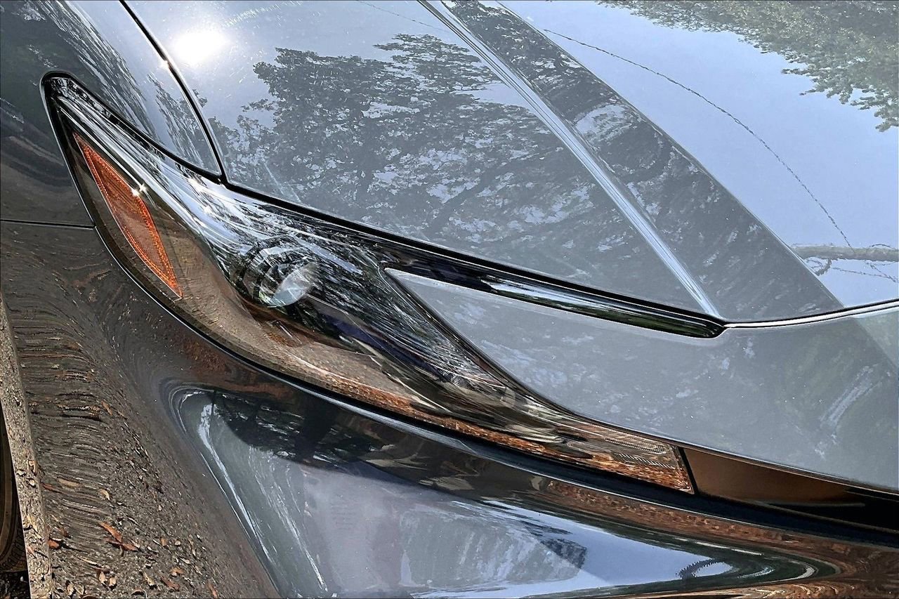 Used 2025 Toyota Camry LE FWD image 32