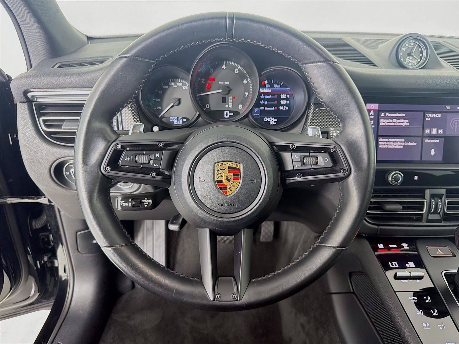 Certified 2023 Porsche Macan Turbo AWD/4WD image 11