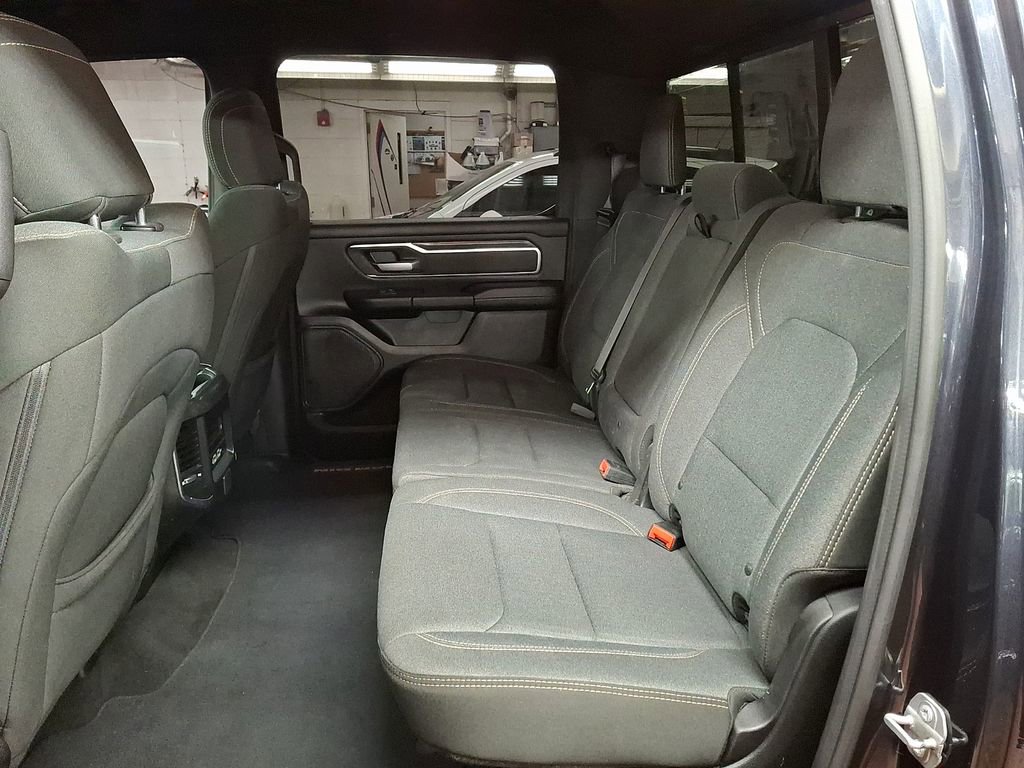 Used 2019 RAM 1500 Big Horn AWD/4WD image 6