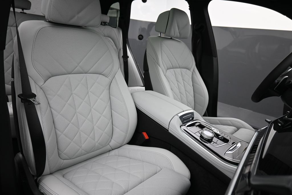 New 2026 BMW X5 M60i AWD/4WD image 22