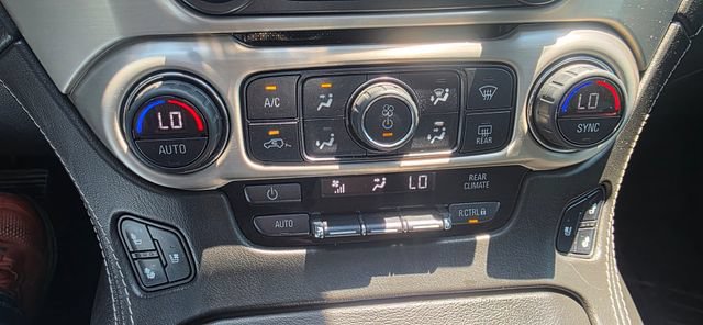 Used 2020 GMC Yukon Denali w/ Denali Premium Package AWD/4WD image 25