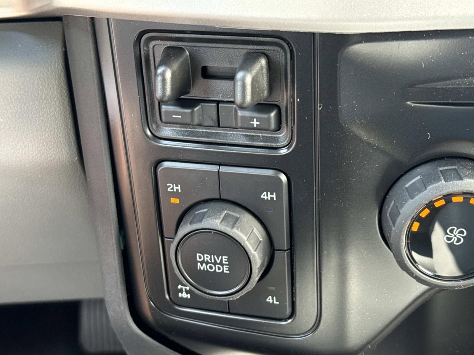 New 2026 Ford F250 XL AWD/4WD image 17