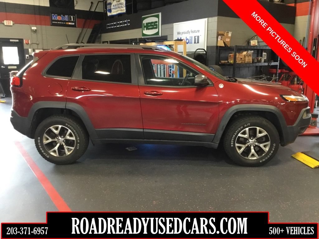 Used 2016 Jeep Cherokee Trailhawk w/ Comfort/Convenience Group