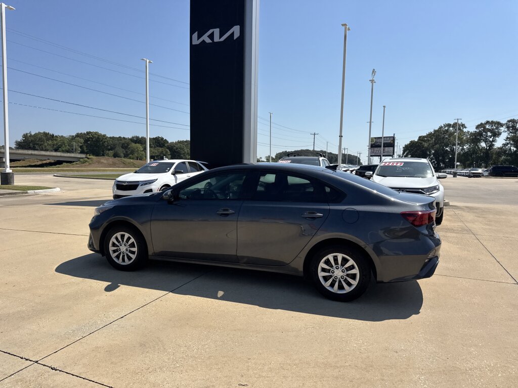 Certified 2022 Kia Forte Sedan FWD image 20