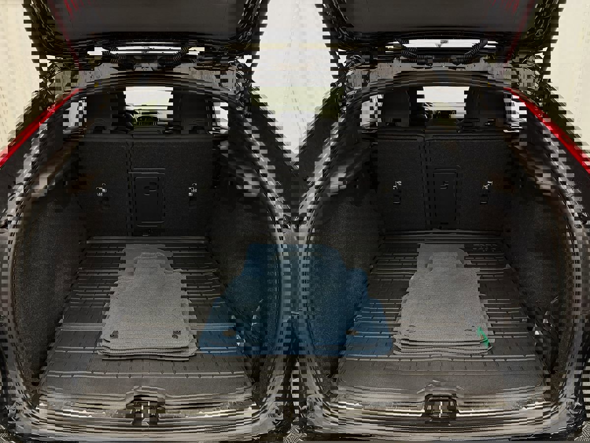 Used 2023 Volvo C40 P8 Recharge Ultimate image 35