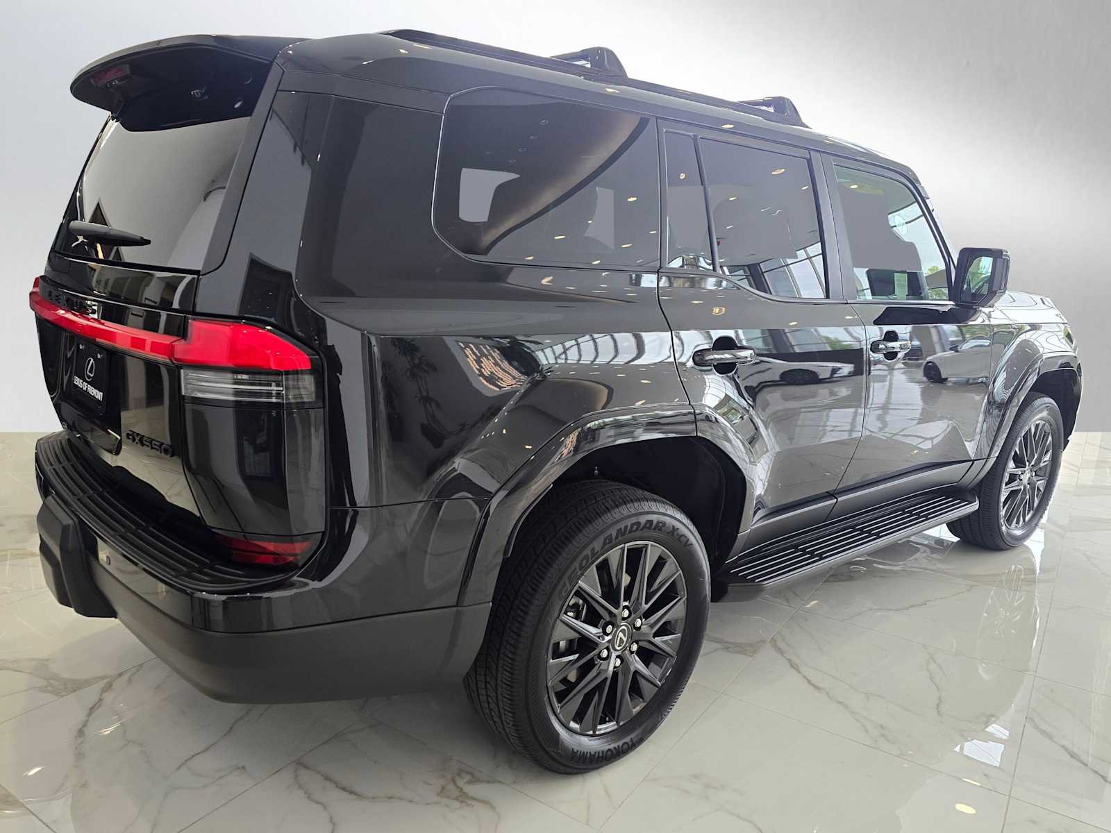 Used 2024 Lexus GX 550 w/ Cold Area Package AWD/4WD image 4