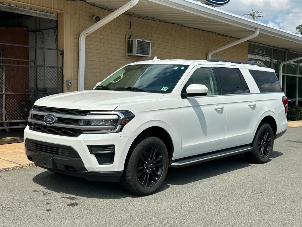 Used 2022 Ford Expedition Max XLT AWD/4WD image 2