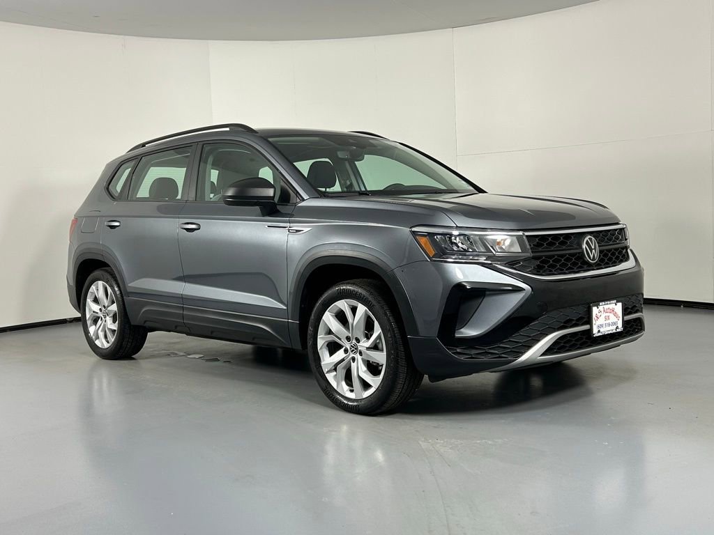 Used 2023 Volkswagen Taos S image 1