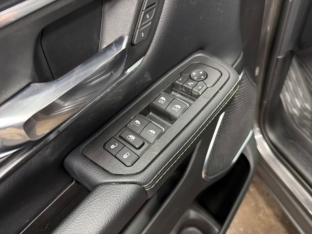 New 2026 RAM 1500 Laramie w/ Night Edition image 10