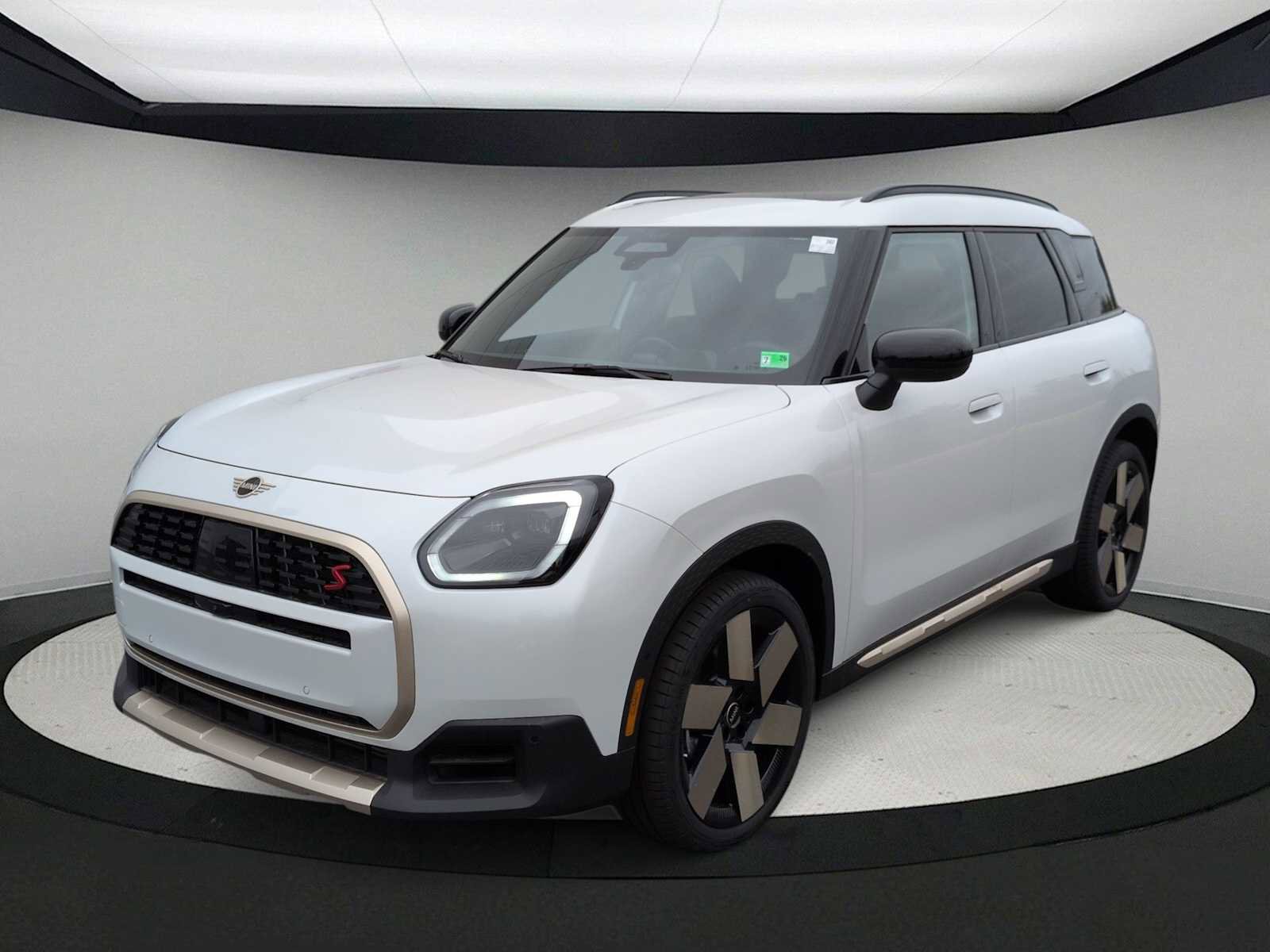 New 2025 MINI Cooper Countryman S w/ Comfort Package Max image 4