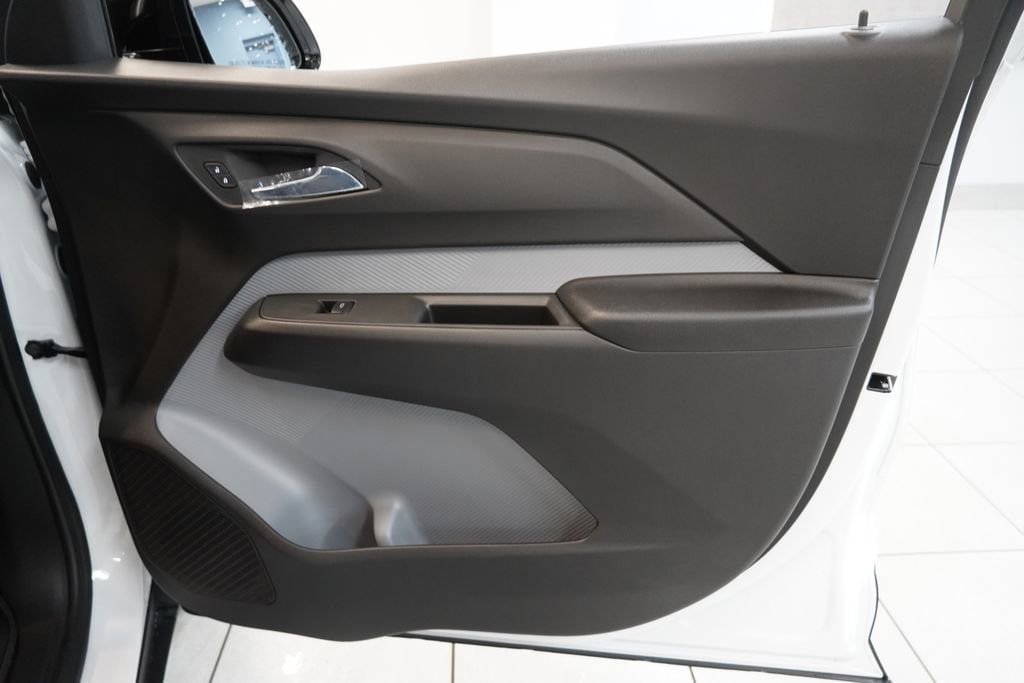 New 2027 Chevrolet Bolt LT w/ Comfort Package FWD image 30