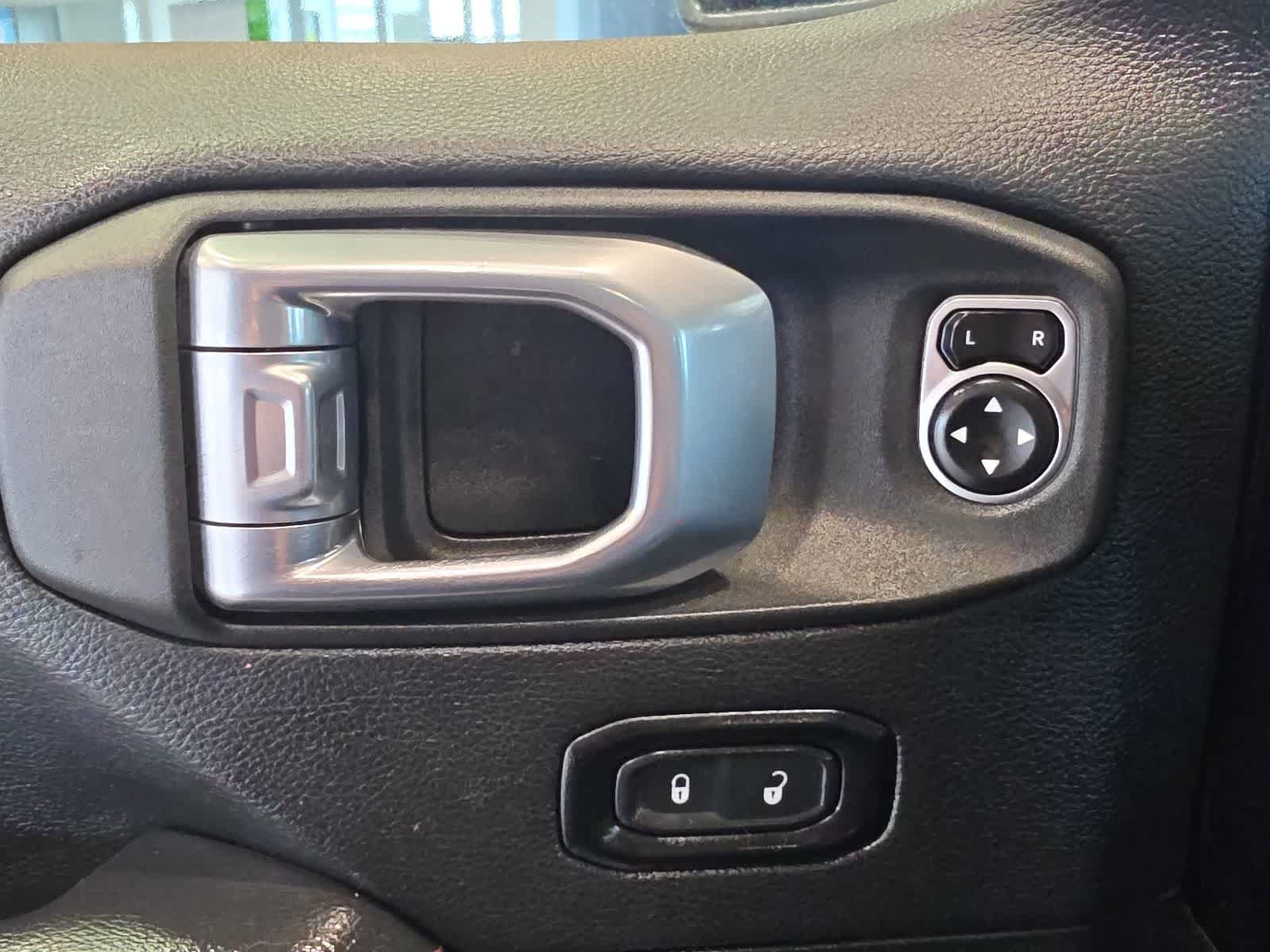 Used 2021 Jeep Wrangler Unlimited Rubicon w/ Uconnect 4C Nav & Sound Group AWD/4WD image 16