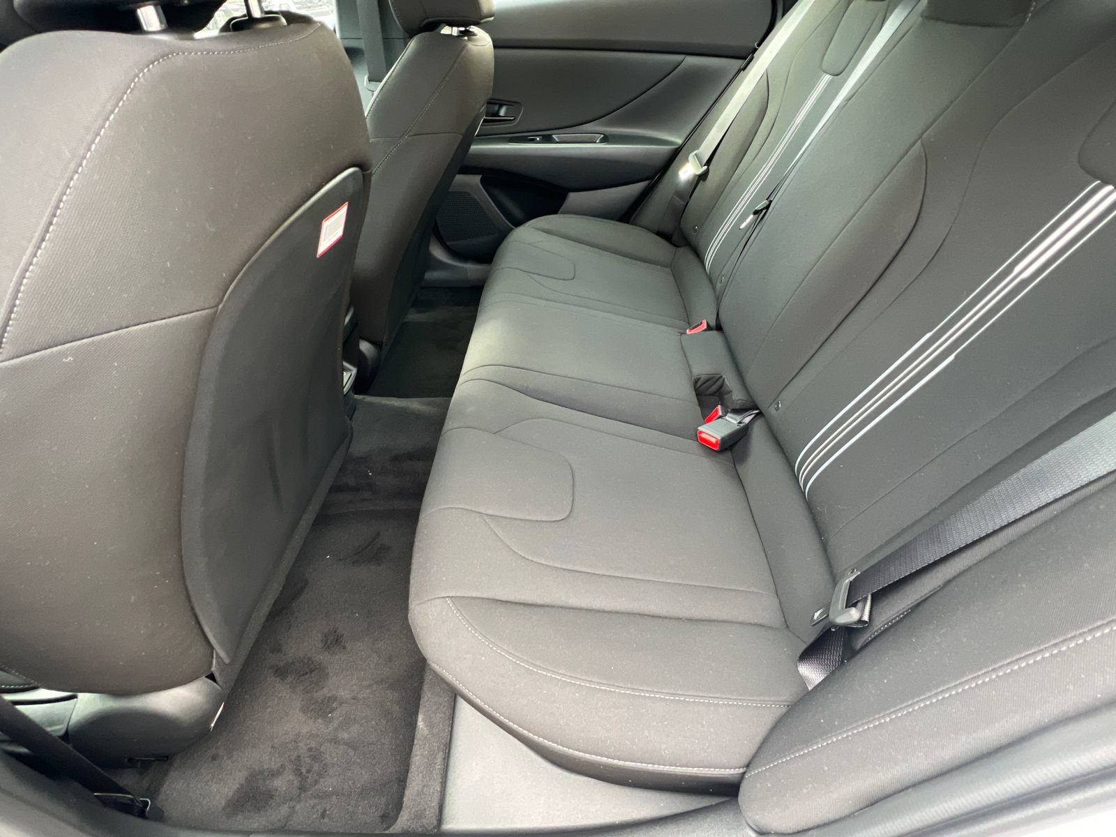 Certified 2025 Hyundai Elantra Sport FWD image 21