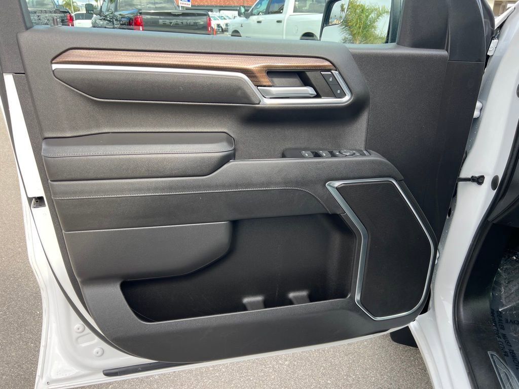 Used 2023 Chevrolet Silverado 1500 LT image 15