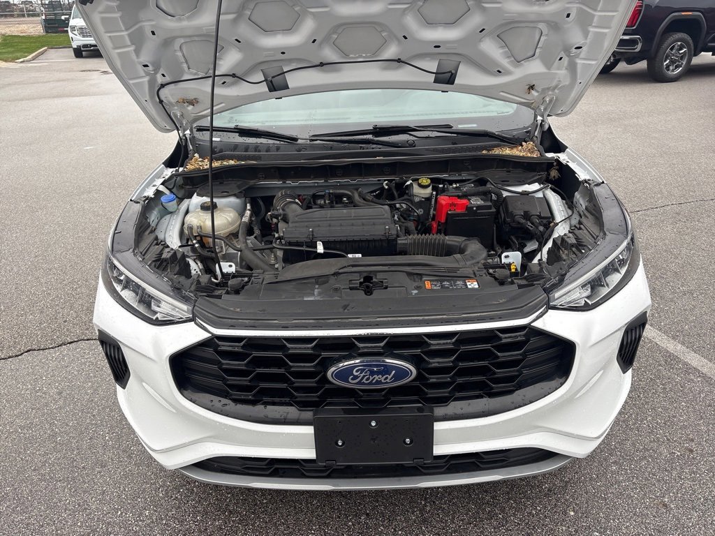 Used 2023 Ford Escape ST-Line image 11