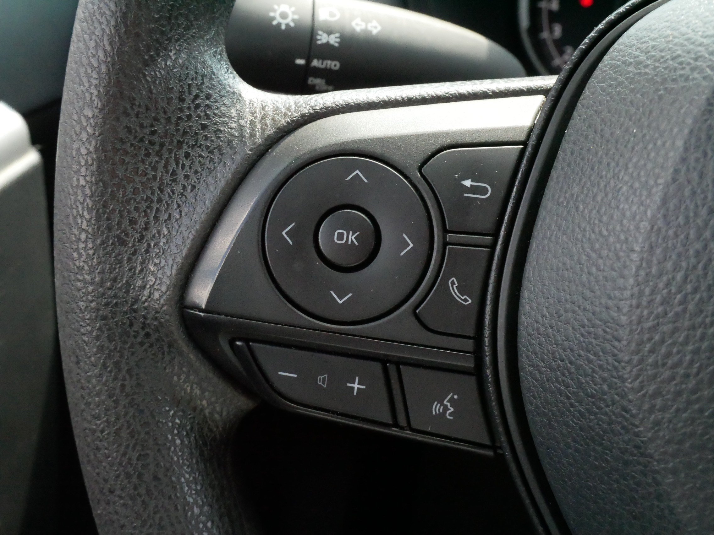 Certified 2025 Toyota RAV4 XLE AWD/4WD image 26