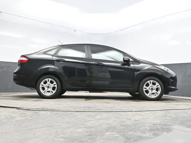 Used 2016 Ford Fiesta SE image 39