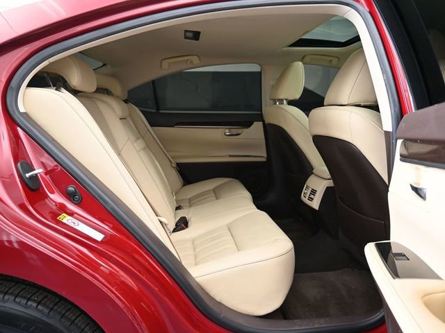 Used 2017 Lexus ES 350 w/ Luxury Package image 40