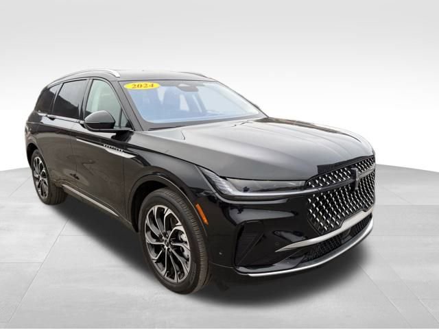 Used 2024 Lincoln Nautilus Reserve image 9