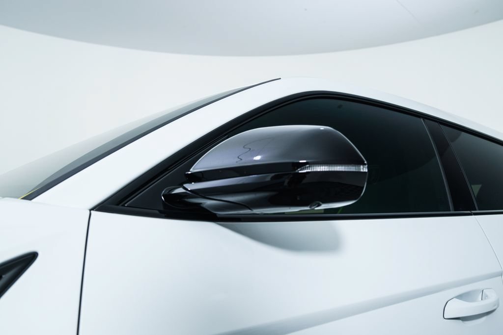 Used 2024 Lamborghini Urus S AWD/4WD image 17