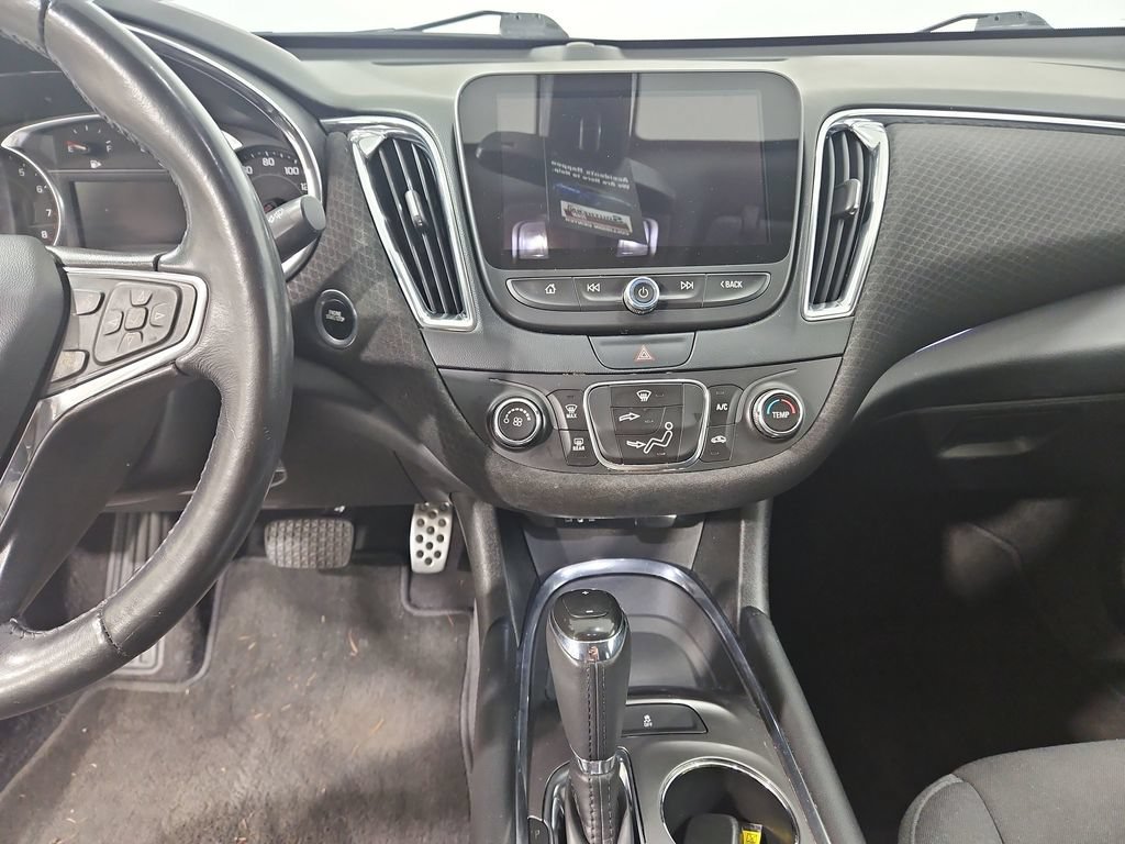 Used 2016 Chevrolet Malibu LT FWD image 18