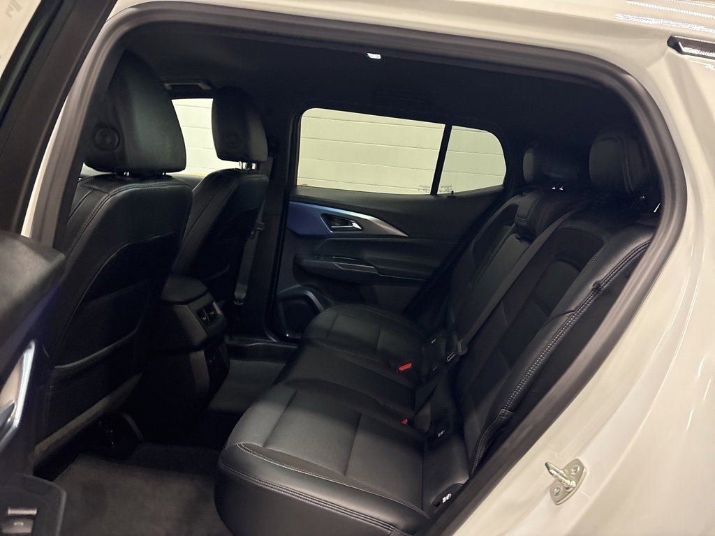 Used 2024 Chevrolet Equinox EV LT image 11