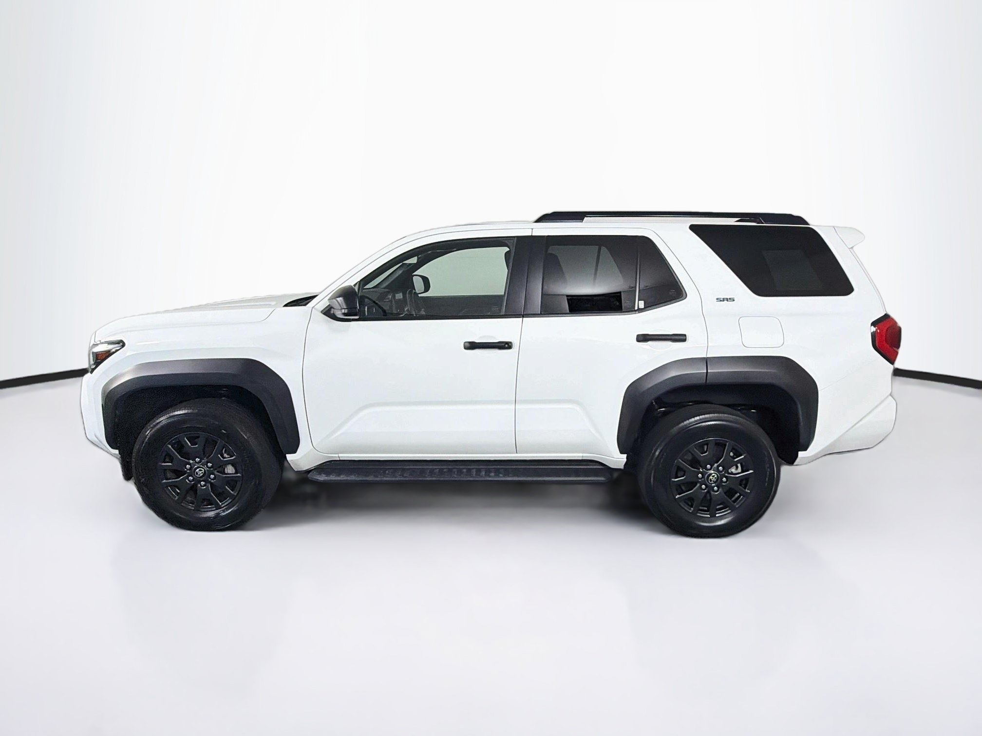 Used 2025 Toyota 4Runner SR5 AWD/4WD image 4